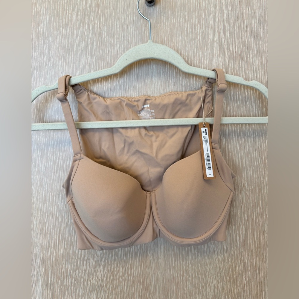 SKIMS Nude Women's Bra size 34C - NWT